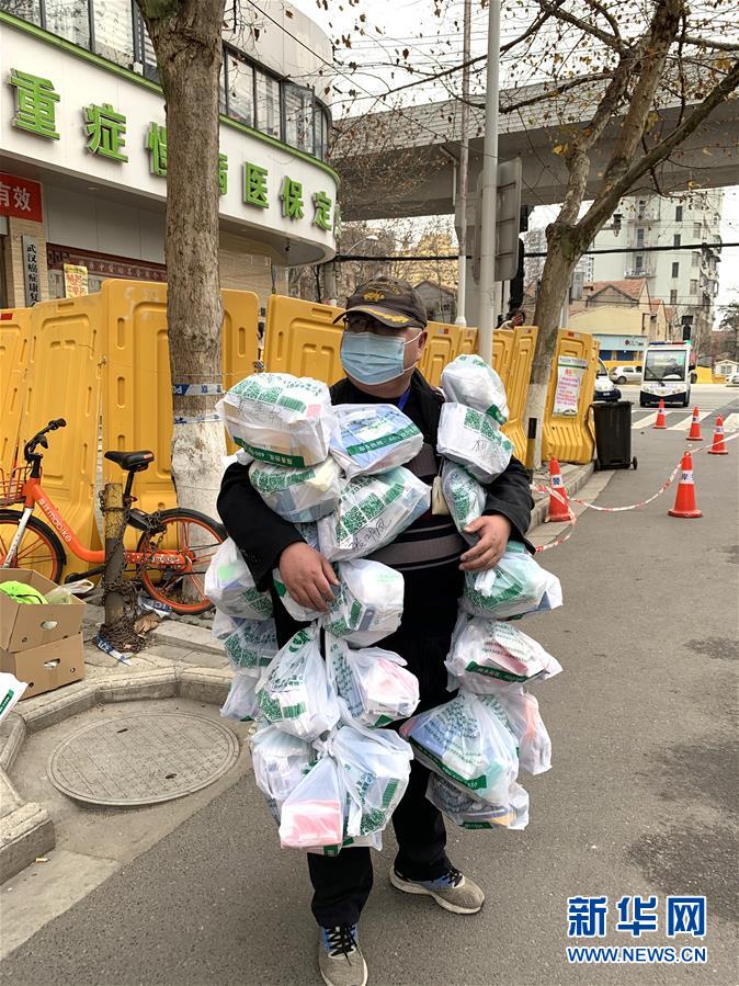 (新华全媒头条·习近平致敬的战“疫”英雄·武汉人民篇·图文互动)(8)壮哉,大武汉——献给英雄的武汉人民