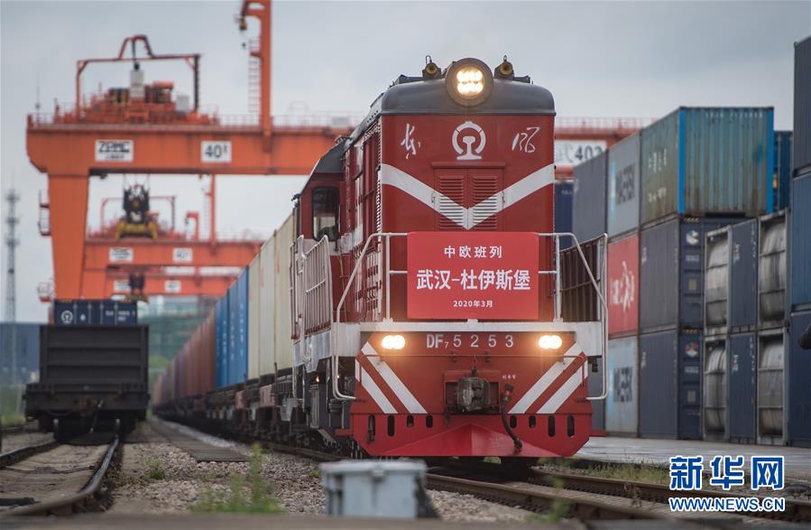 (新华全媒头条·习近平致敬的战“疫”英雄·武汉人民篇·图文互动)(14)壮哉,大武汉——献给英雄的武汉人民